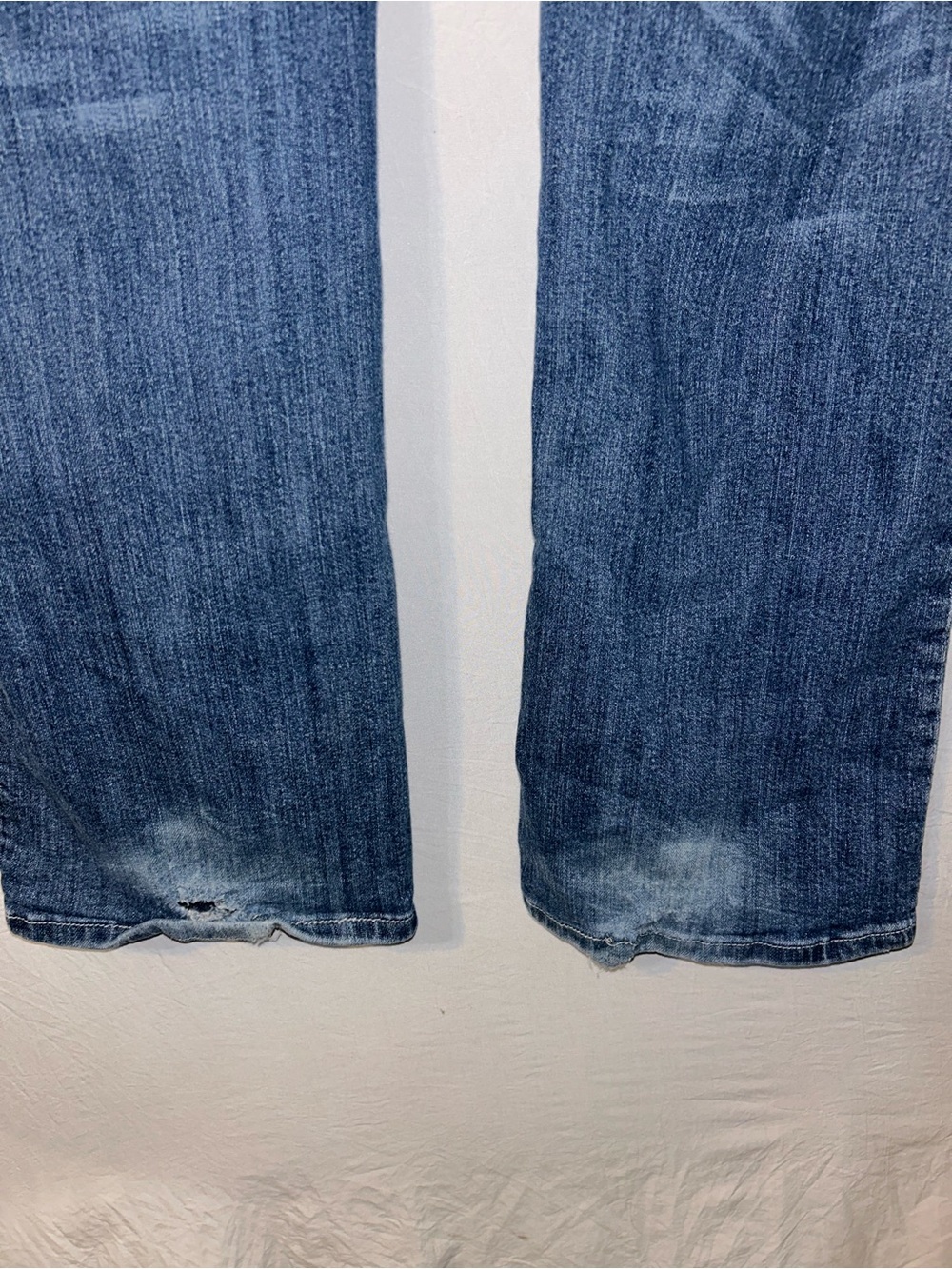 Vigoss the New York Mid-Rise Distressed Bootcut Jeans 13 hems worn - Picture 5 of 9